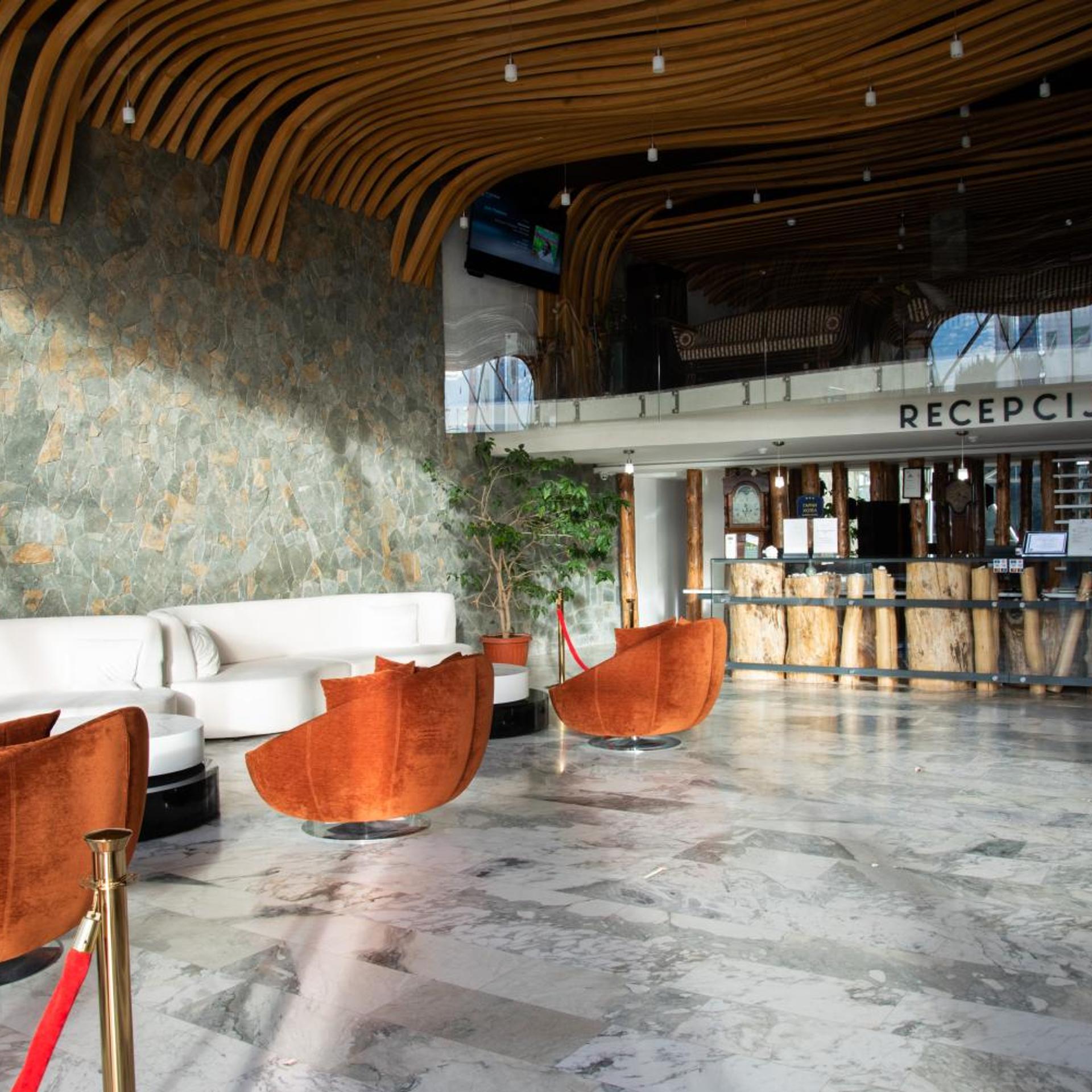 Borici Hotel-sjenica 6/54
