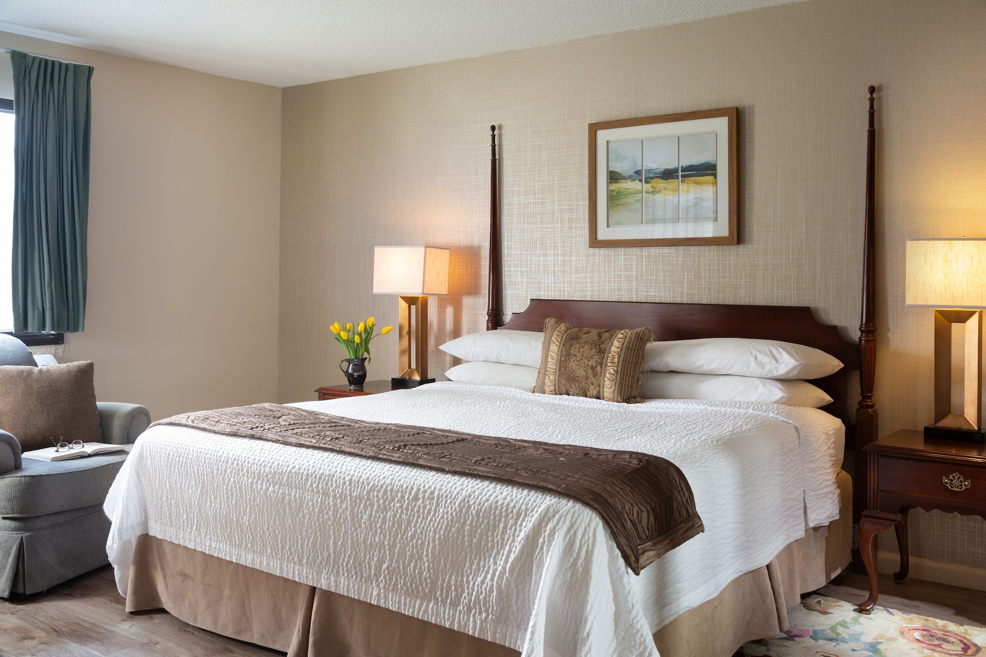 1 Bedroom, Suite, King Bed, Sofa, with Pool