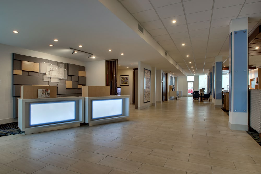 Holiday Inn Express and Suites Mt Sterling North 7/72