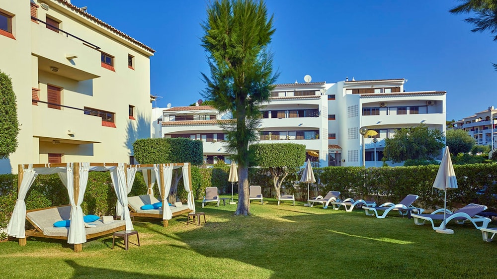 Oceanus Aparthotel 55/63