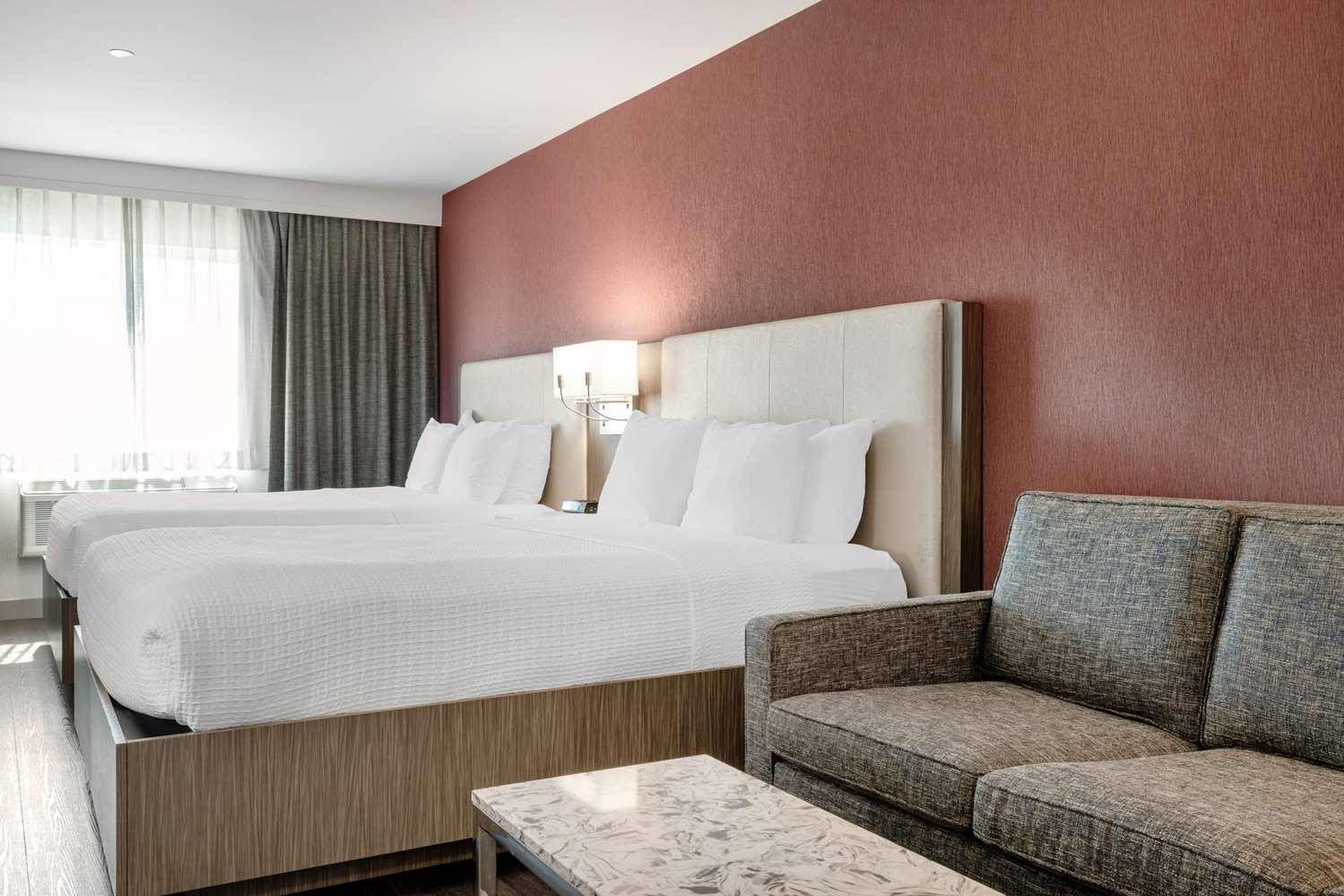 Best Western Plus Temecula Wine Country Hotel & Suites 7/34