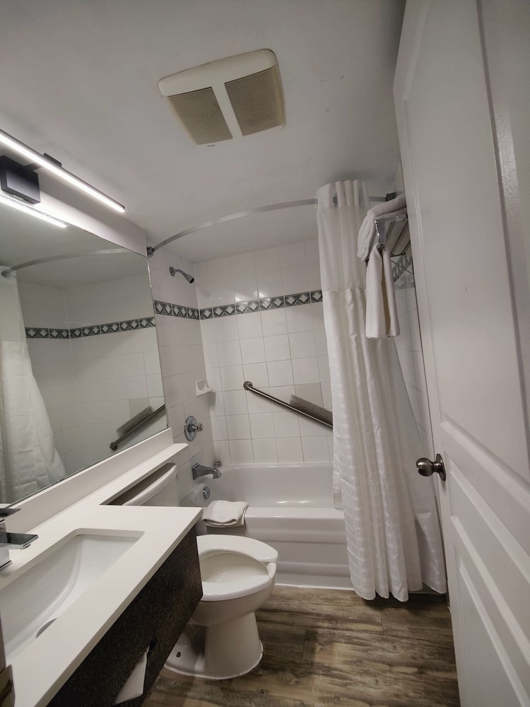 Divya Sutra Suites on Robson Downtown Vancouver 42/42