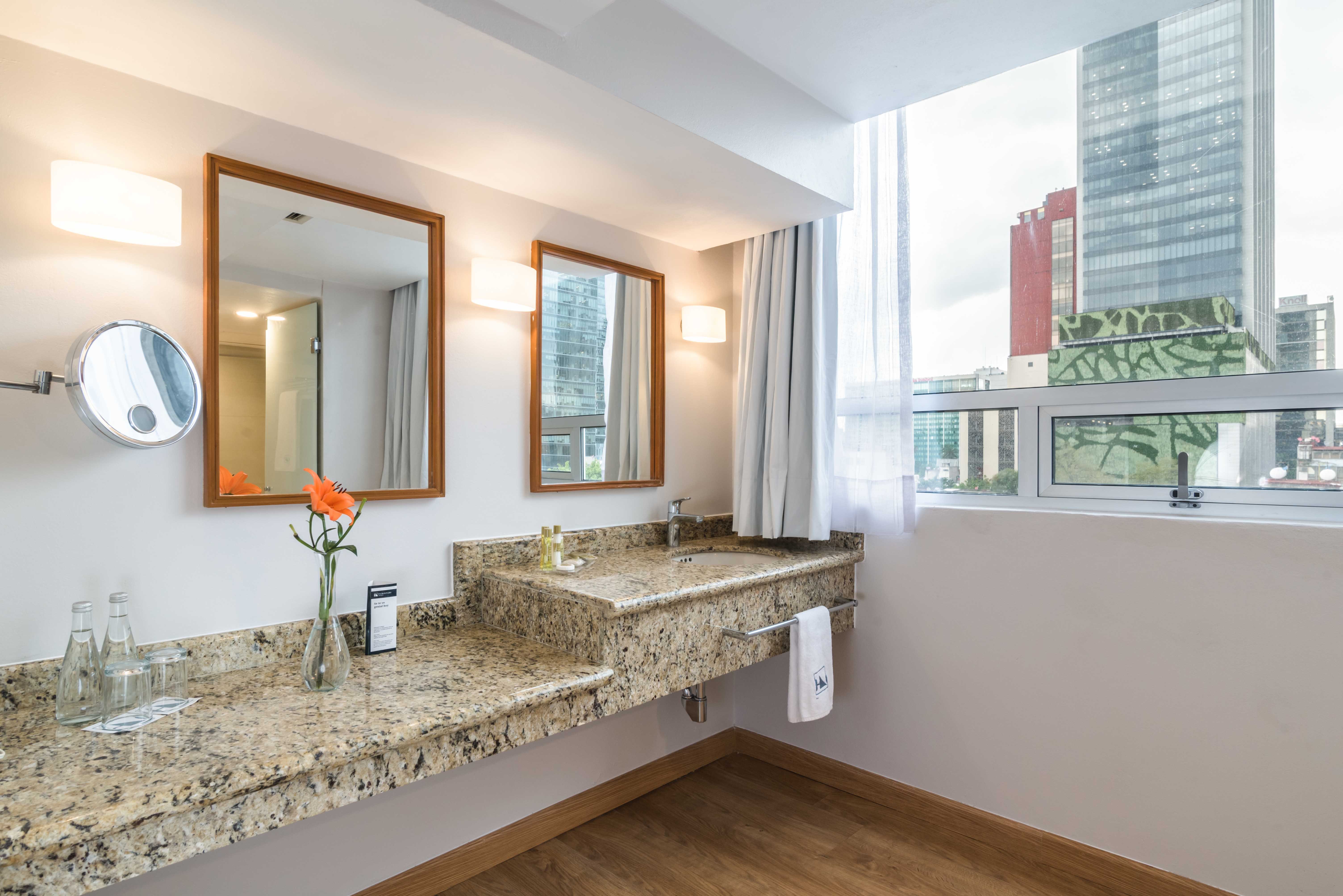 Eurostars Zona Rosa Suites 50/50