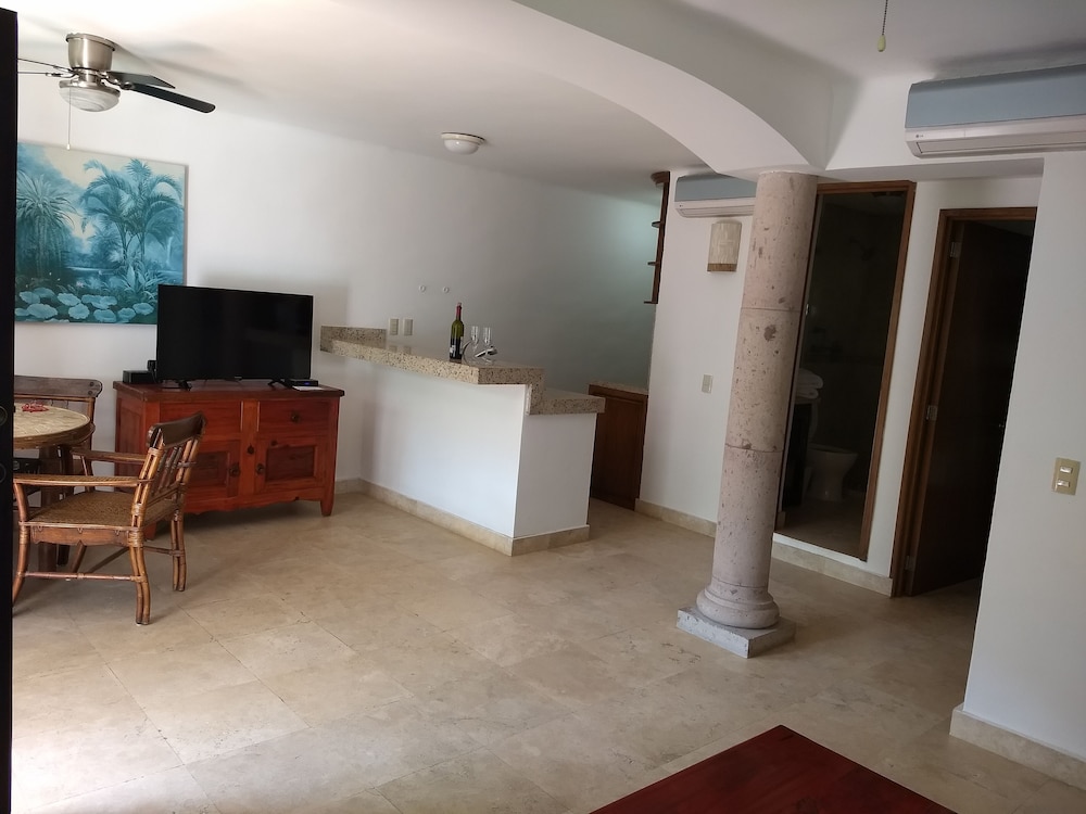 Hotel Casa Iguana Mismaloya 6/50