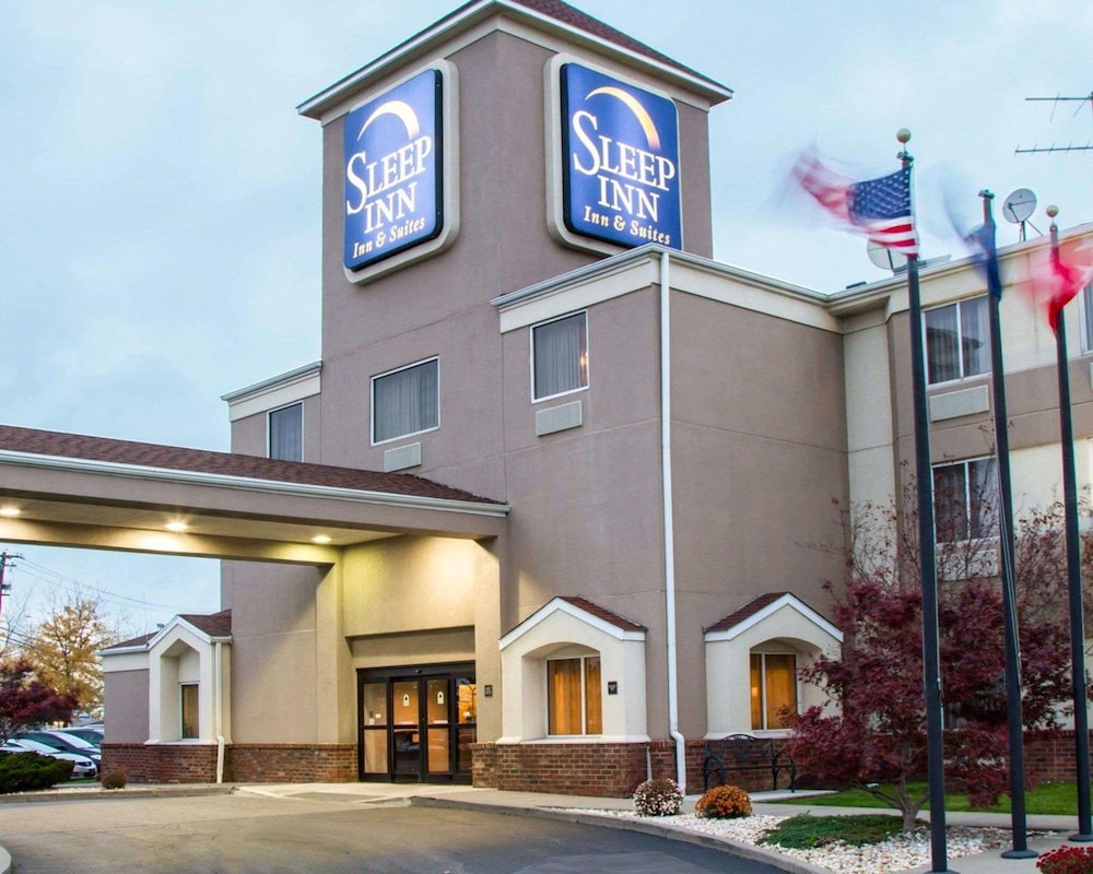 Sleep Inn Suites Buffalo Airport 58/63
