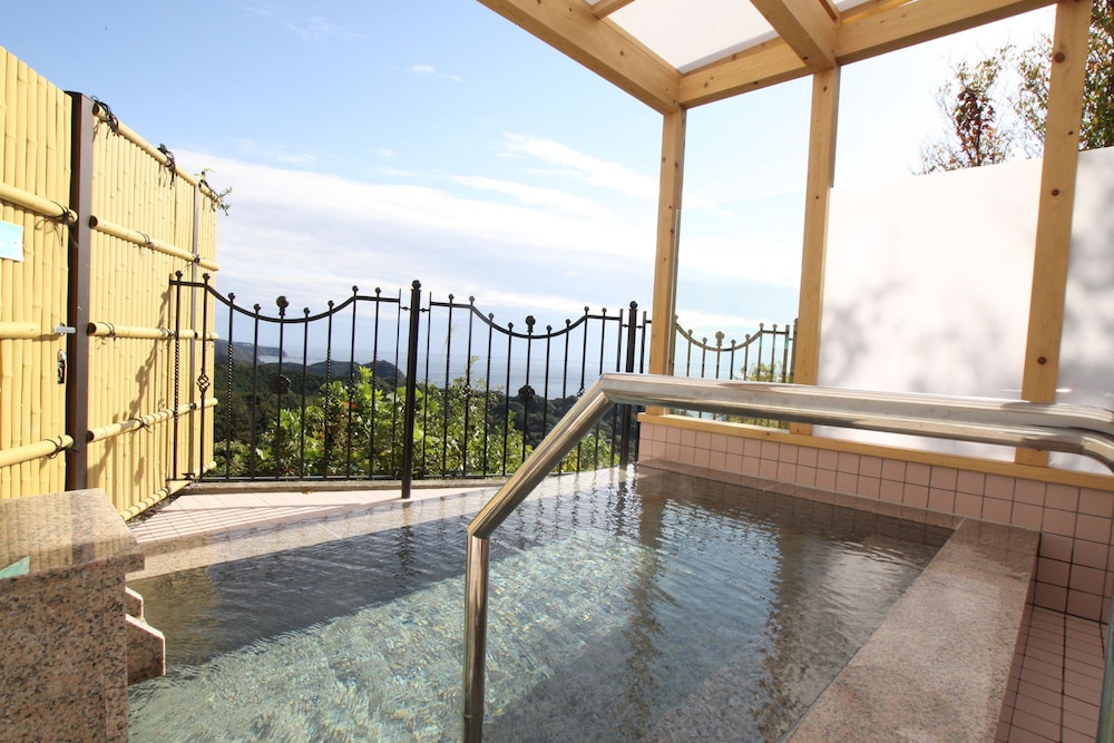 HOTEL BELLEVEDERE 15/46