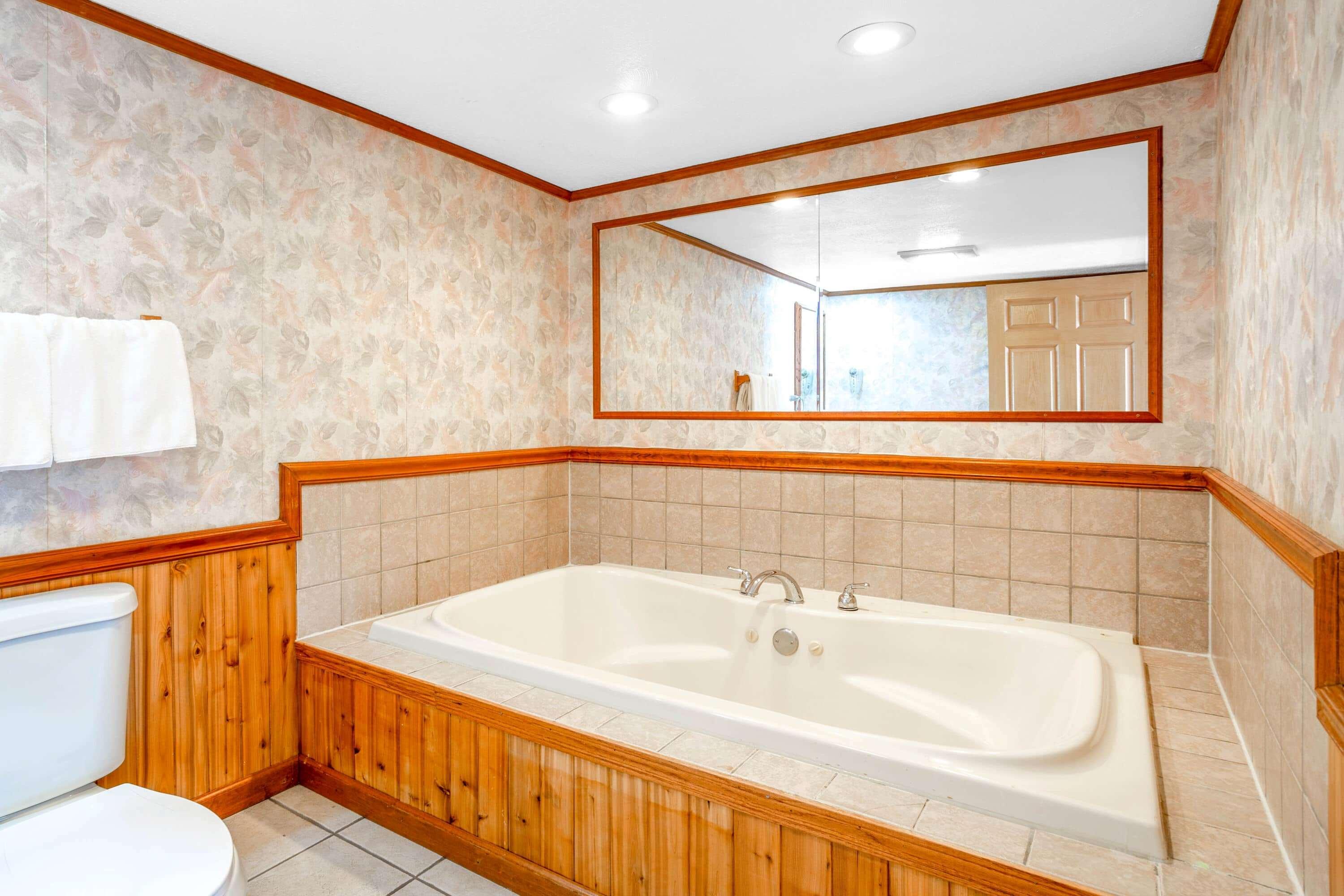 Starved Rock Motor Inn 44/46