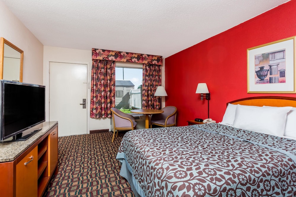 Days Inn by Wyndham Augusta Wheeler Road 23/55