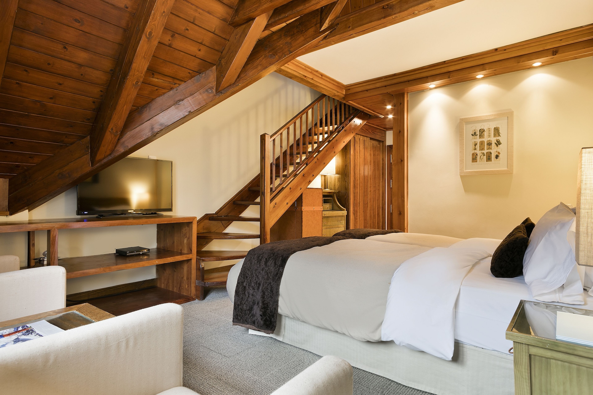 Duplex, Valley, Double Bed, Valley View