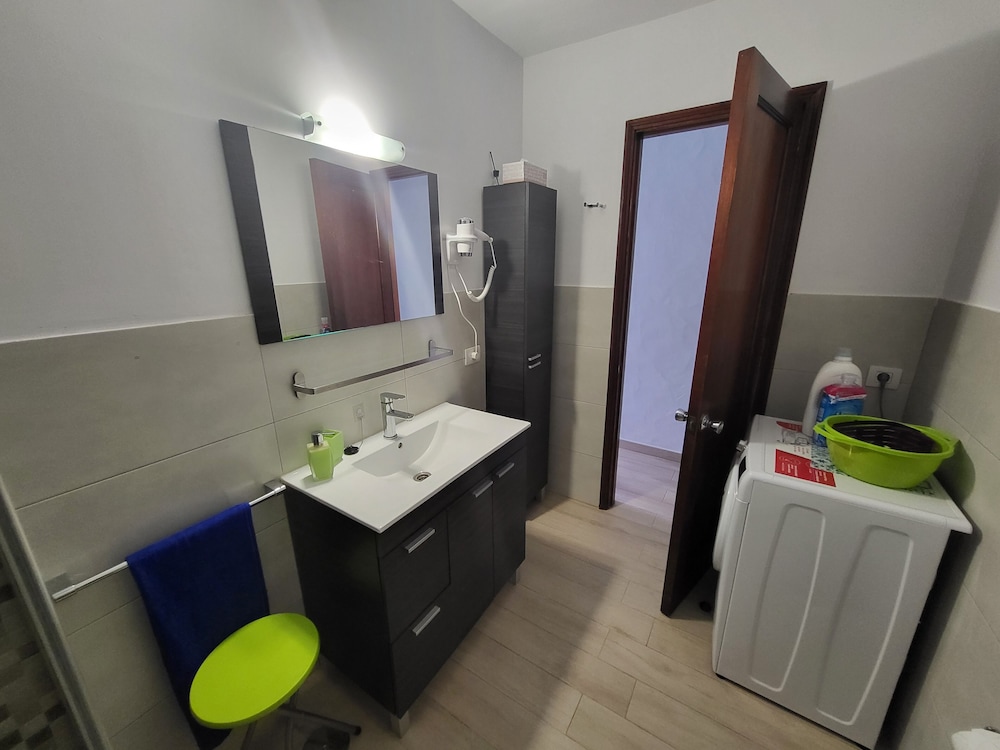 Gueldera Apartments 49/50