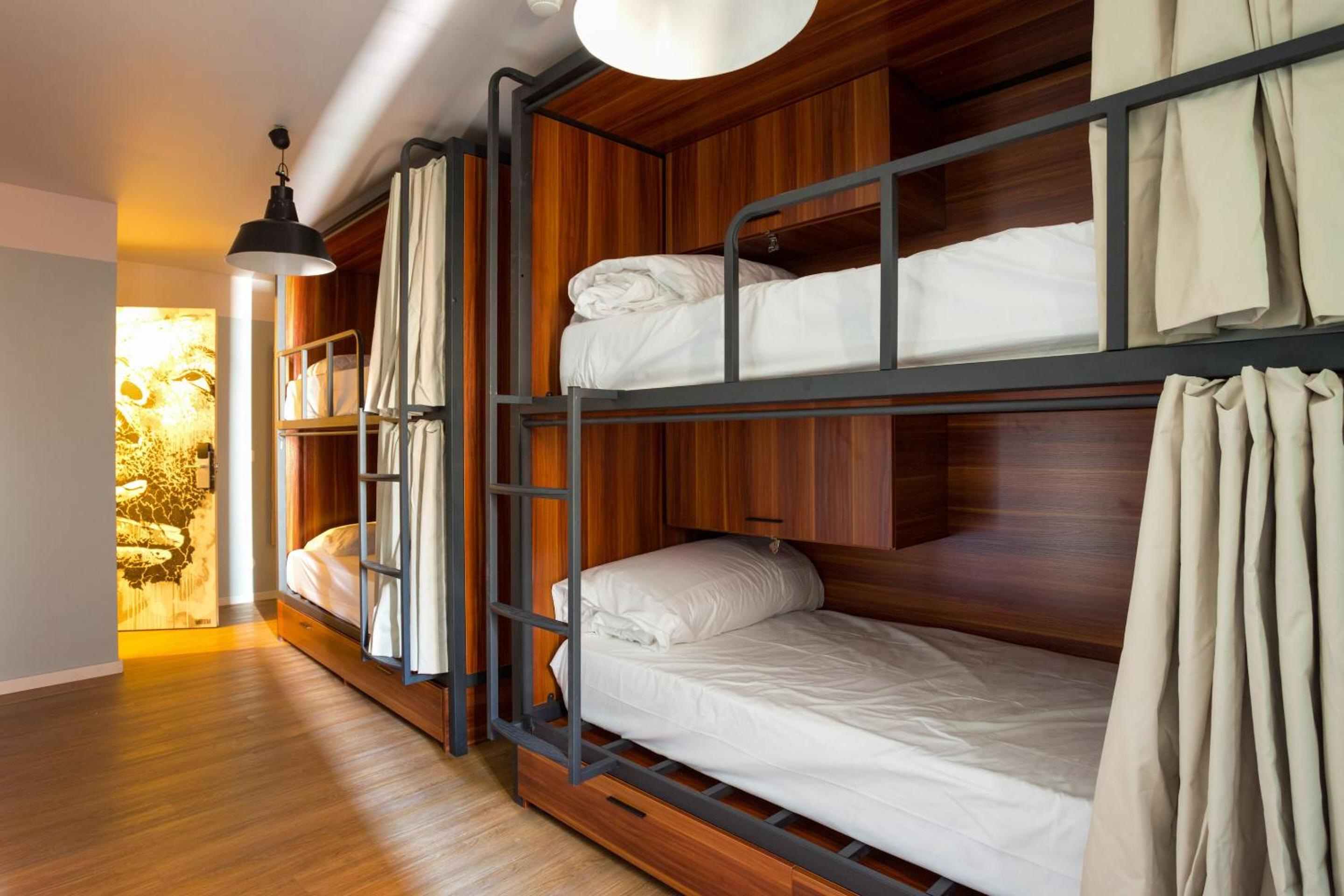 Private, 6 Bunk Beds, Shared Bathroom
