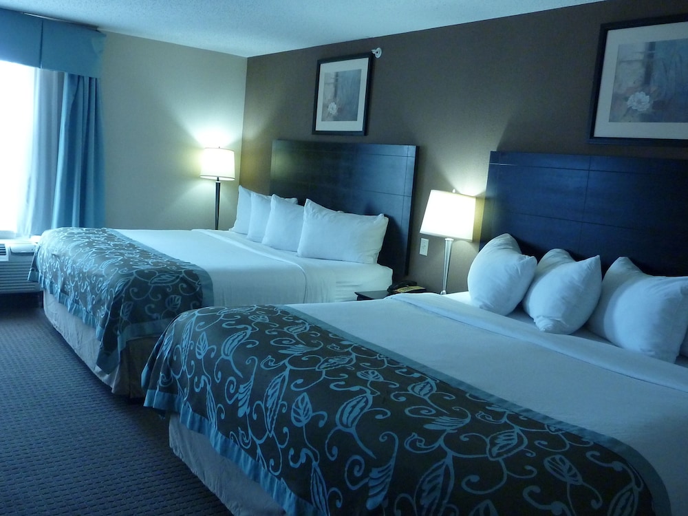 Wingate by Wyndham Erlanger - Florence - Cincinnati South 17/28