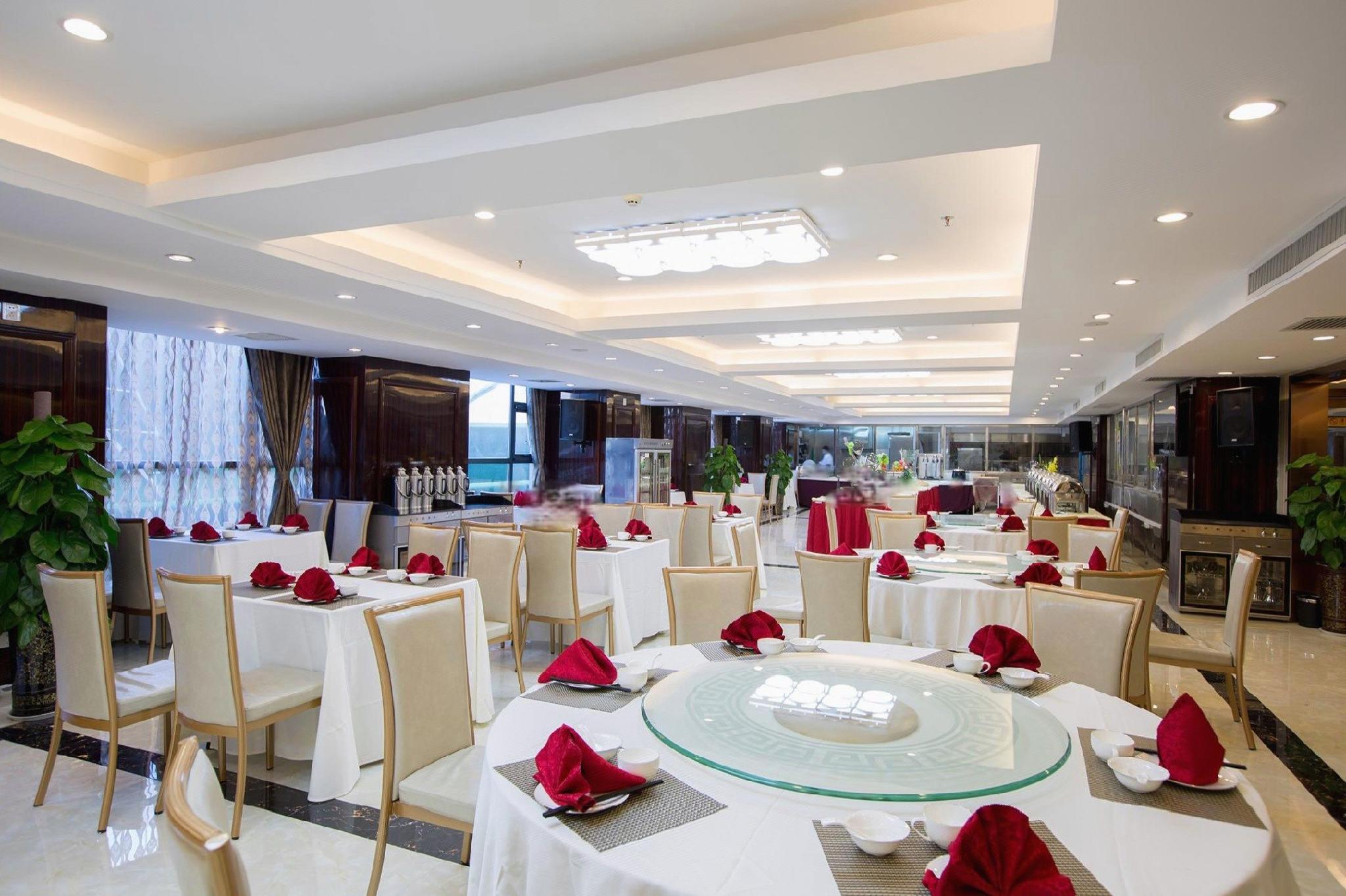 Vienna International Hotel (Zhumadian Huayuan Xuefu) 24/37