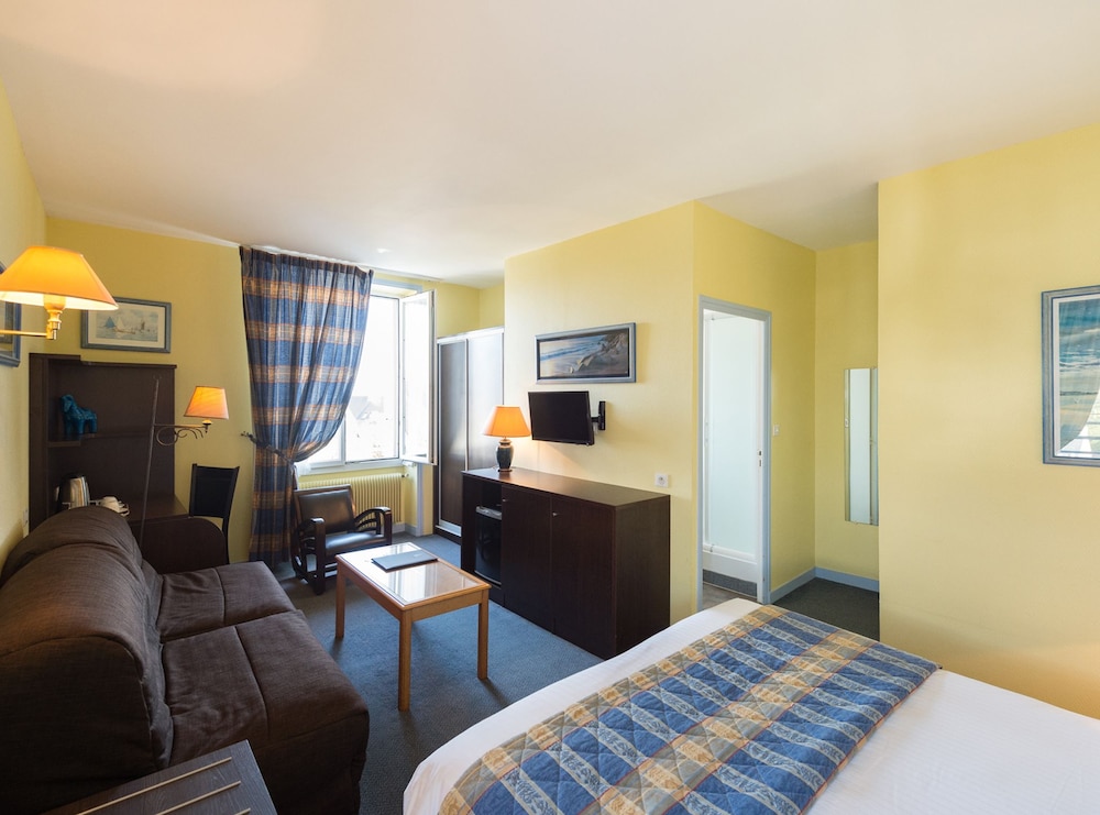 Armoric Hotel 24/57