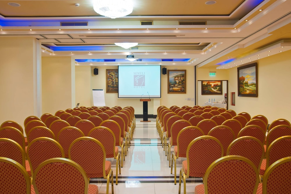 Semeli Hotel 36/39