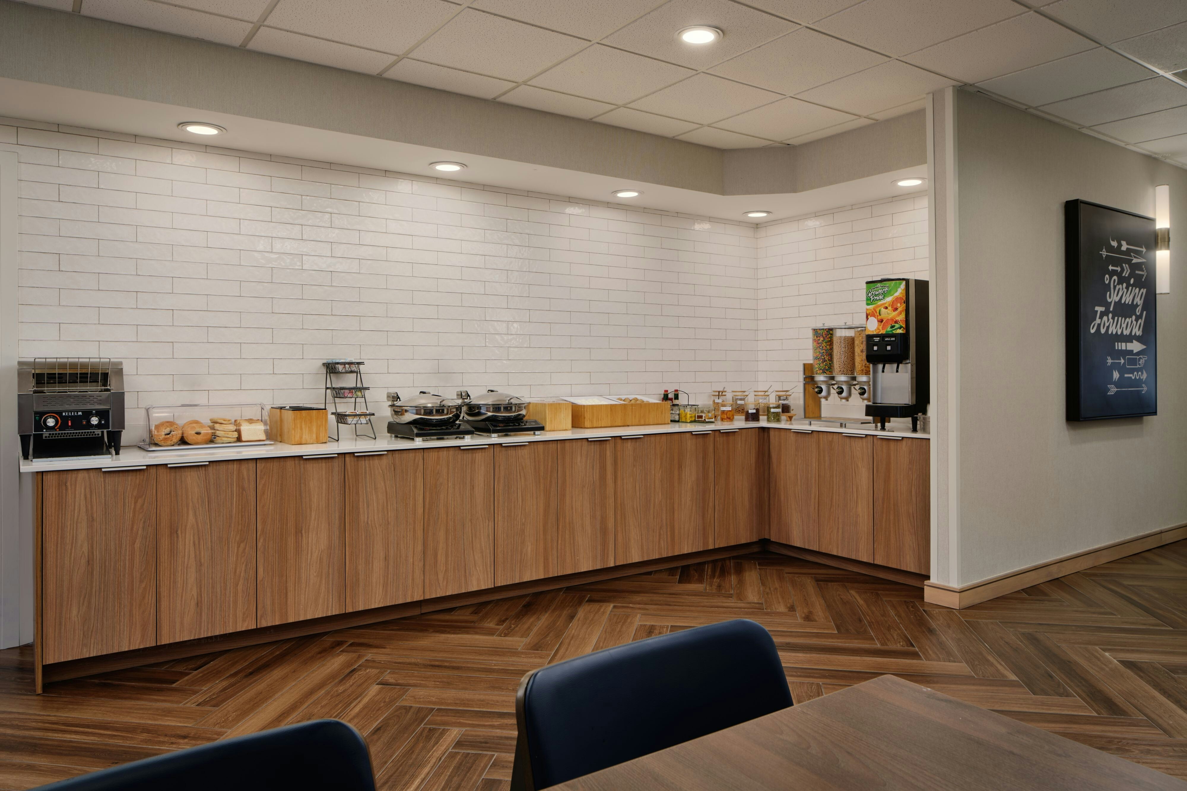 Fairfield Inn Suites By Marriott Lakeland Plant City 6/48