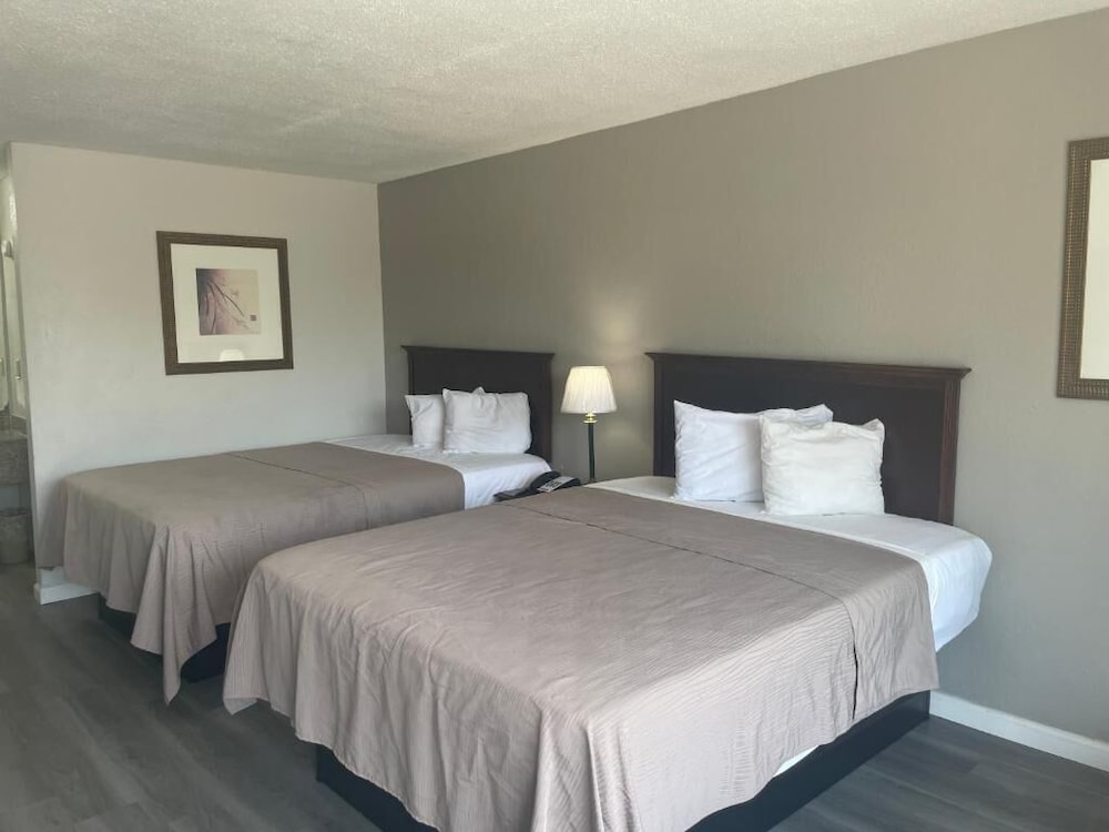 Motel6 Lugoff, SC 7/28