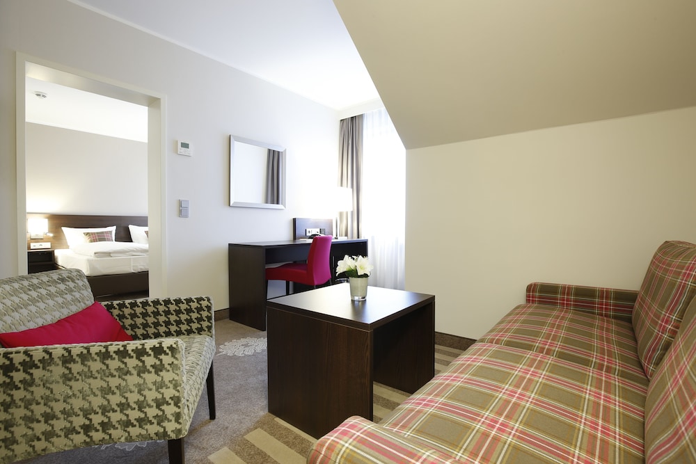 Parkhotel Wittekindshof 24/64