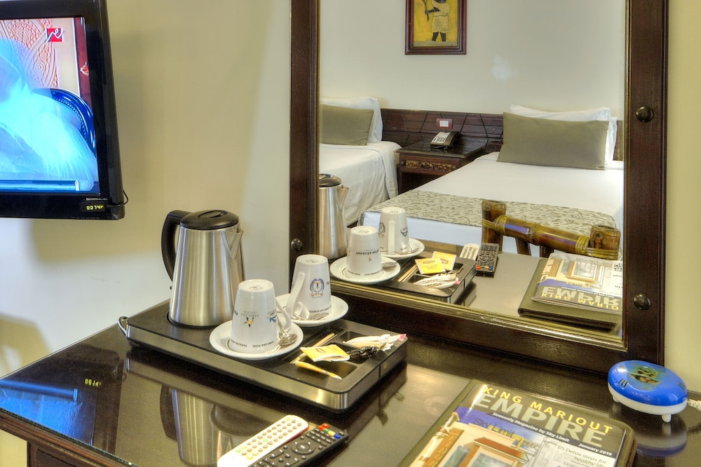 Africana Hotel & Spa 57/69
