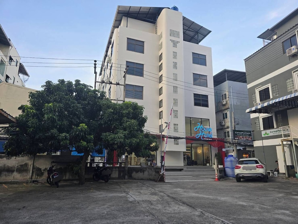 HOUSE HOTEL Central Pattaya 52/58