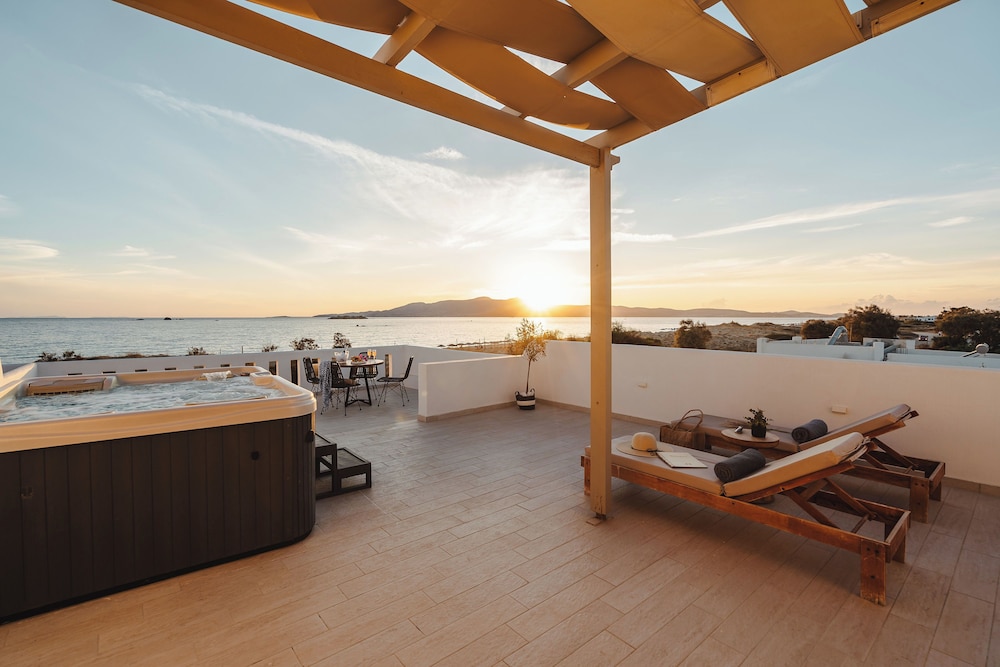 Almiriki Naxos Beachside Living 36/67