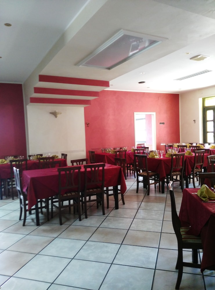Hotel Ristorante La Mimosa 36/50