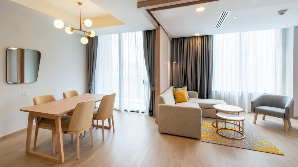 Staybridge Suites Bangkok Thonglor 53/80
