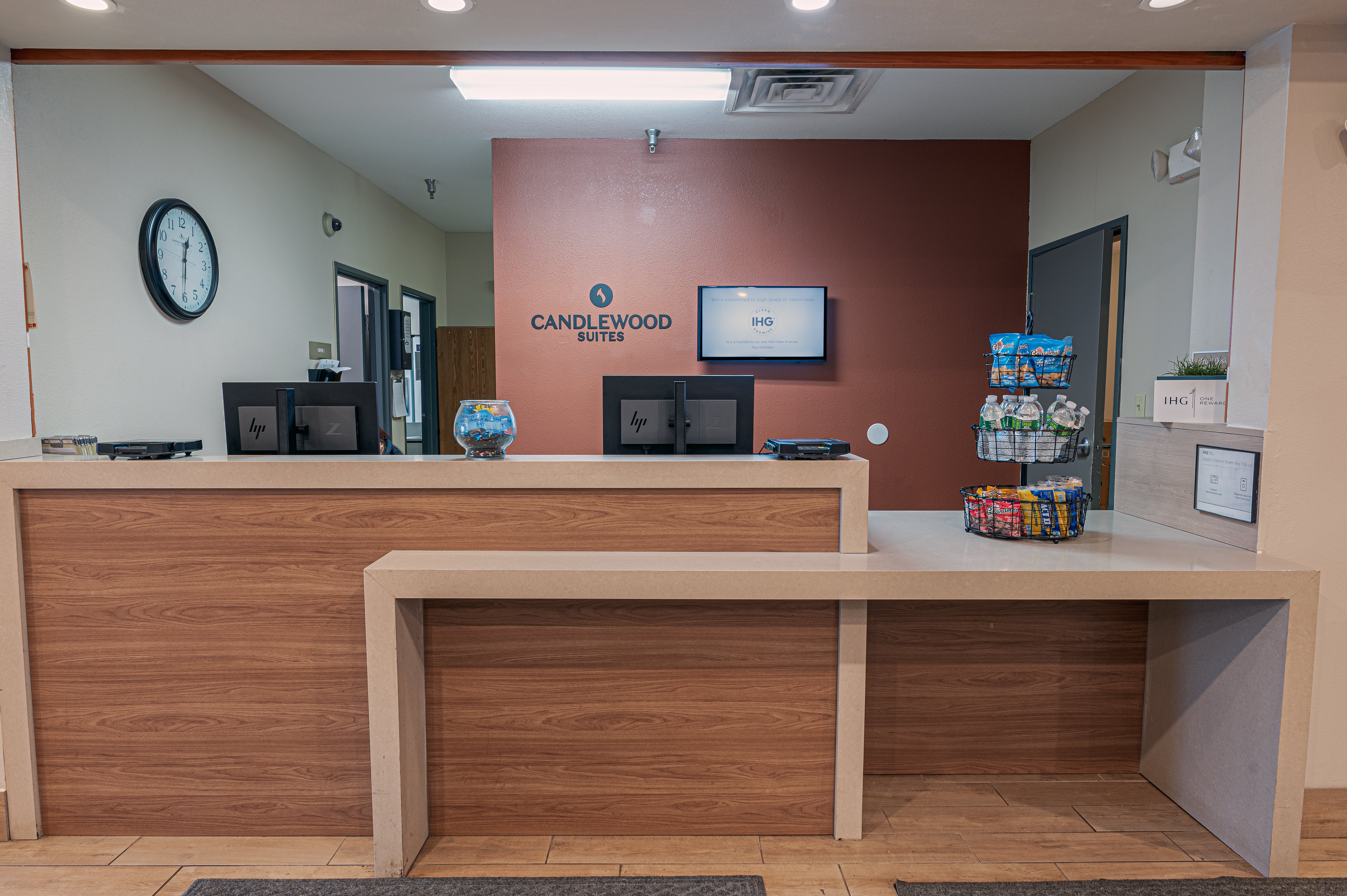 Candlewood Suites Merrillville 11/35