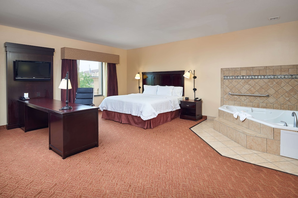 Hampton Inn & Suites Austin South/Buda 12/39