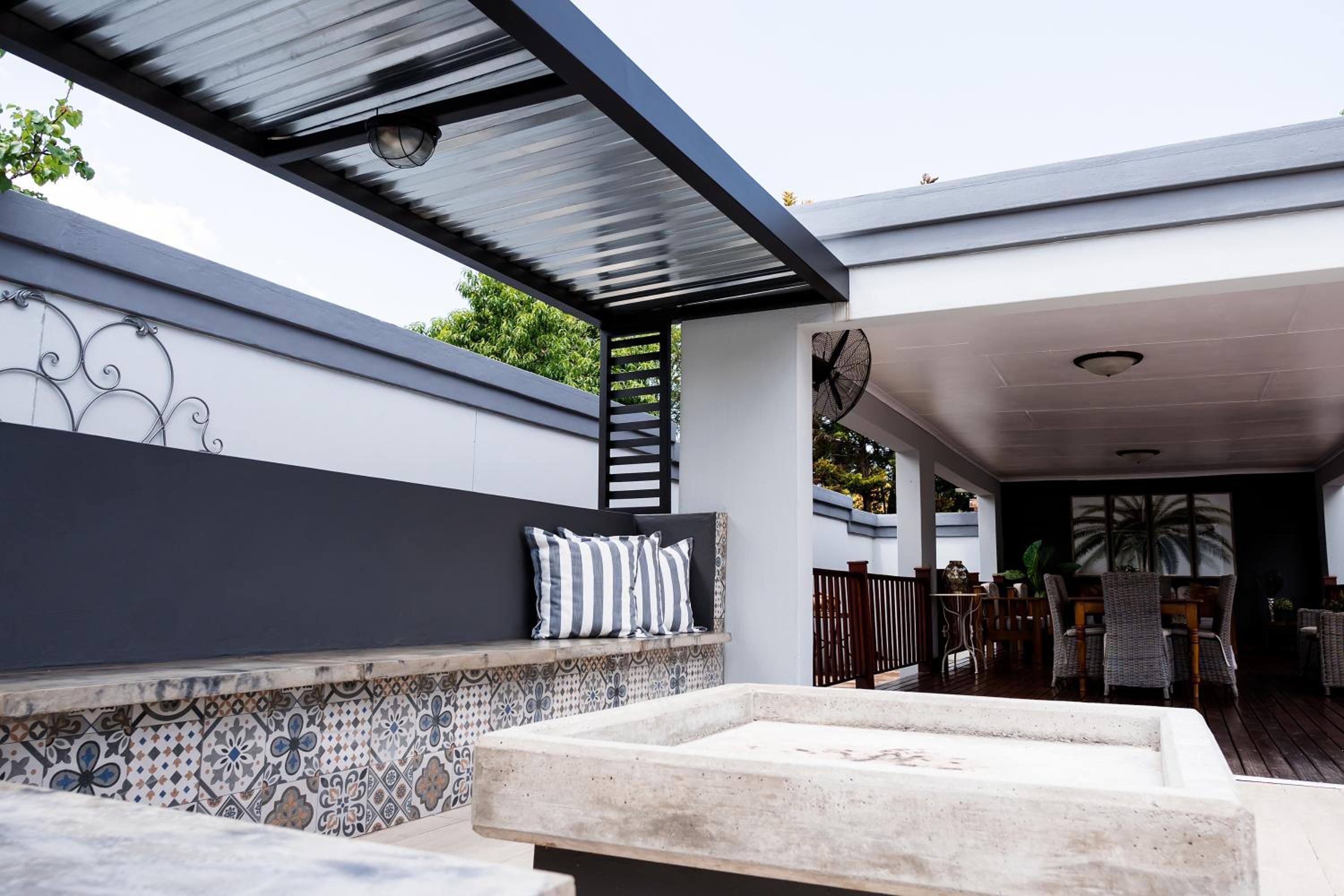 Villa Gracia Guesthouse 2/19