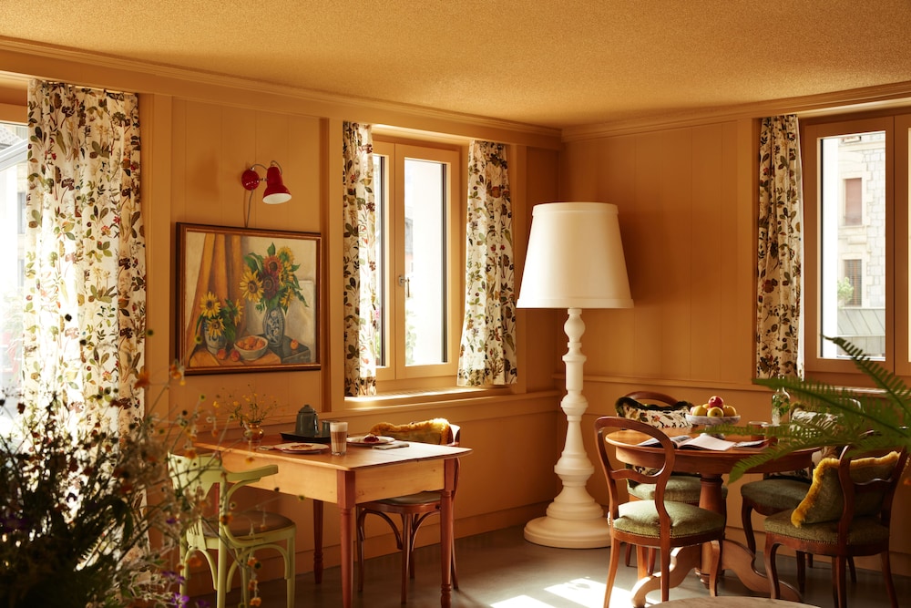 Hotel De Londres 32/49