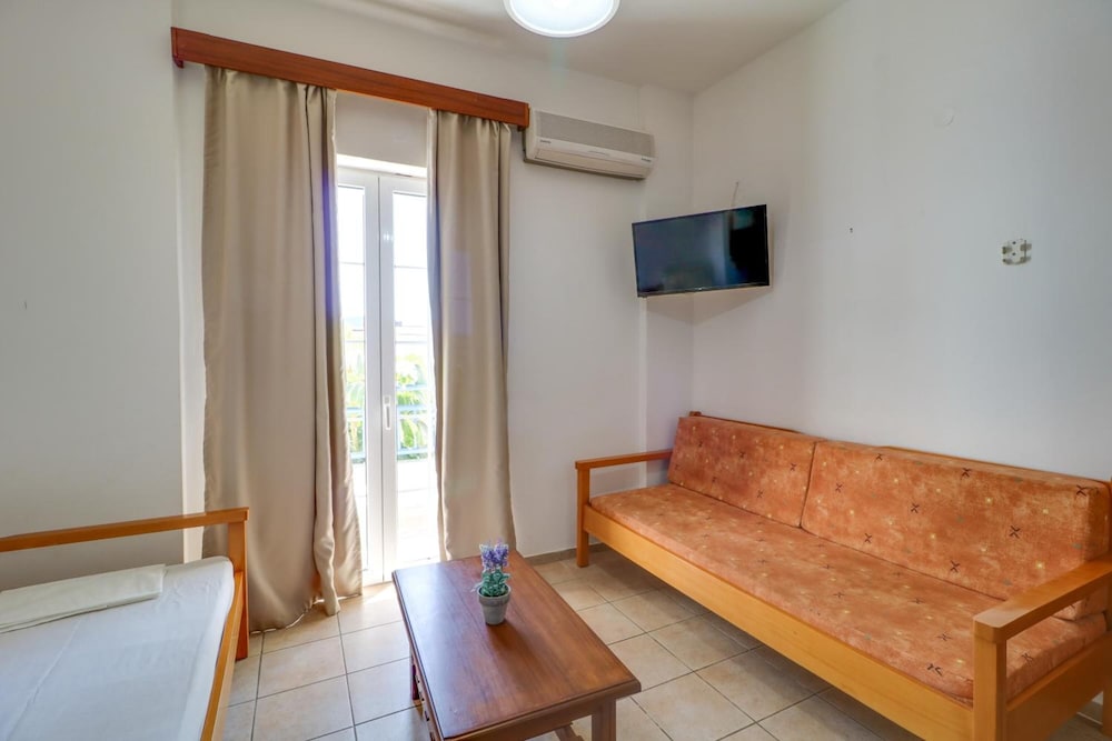 Marirena Hotel 24/41