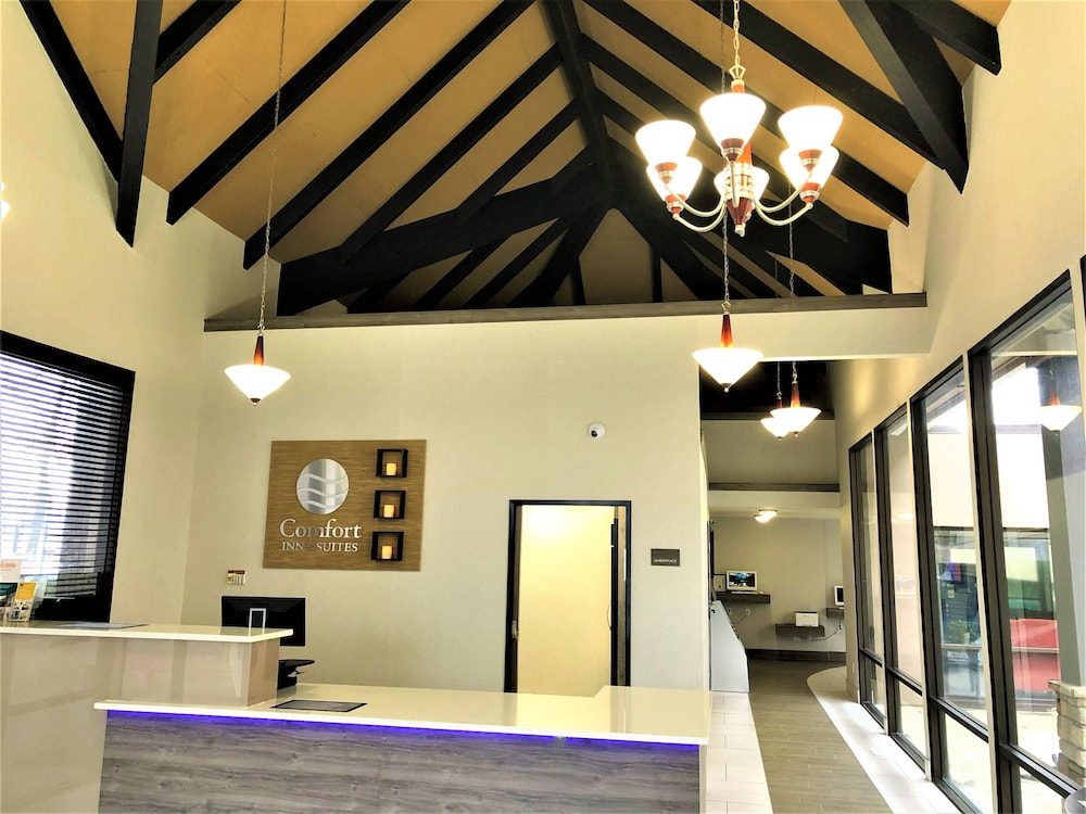 Comfort Inn & Suites Beaverton - Portland West 32/41