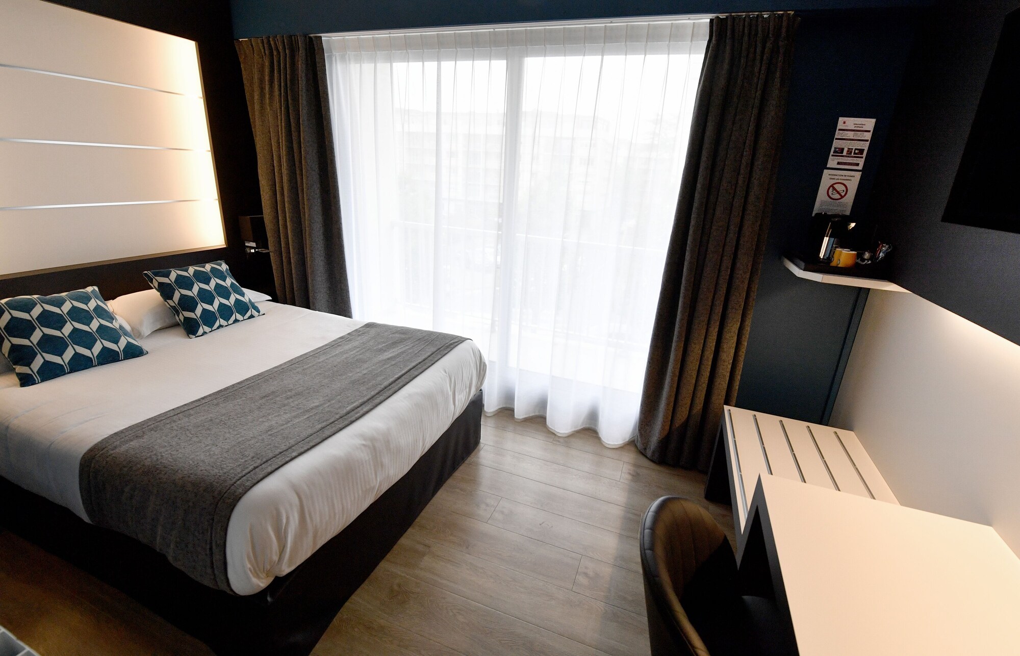 STANDARD, DOUBLE BED