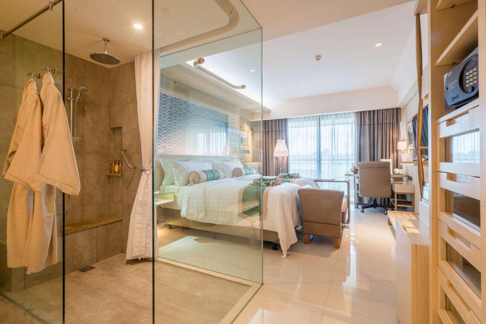 Deluxe, King and Twin Beds, Rice Field View