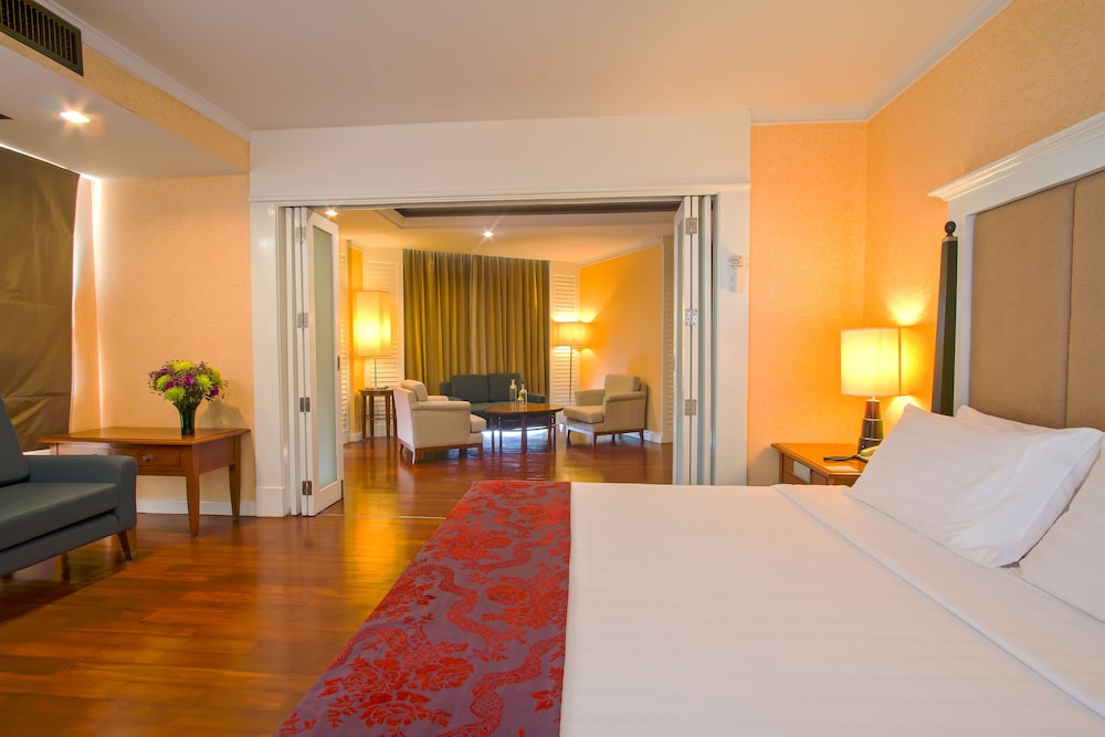 Long Beach Garden Hotel Pavilions 10/50