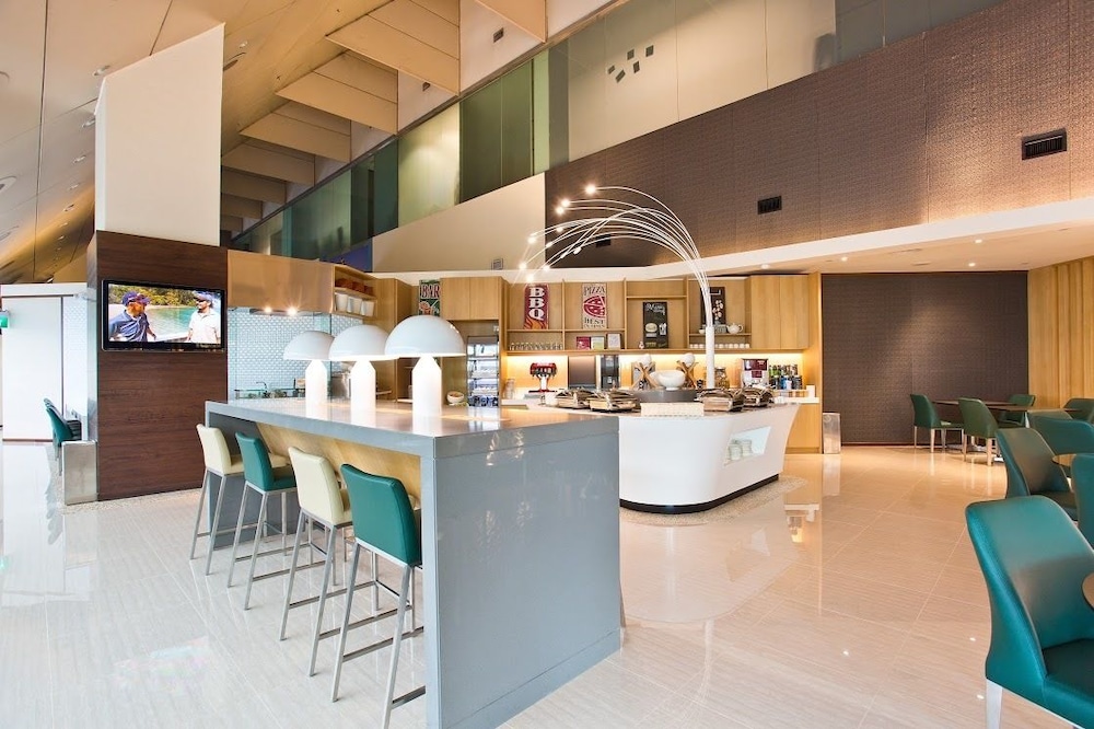 Ambassador Transit Lounge Singapore T2 25/27