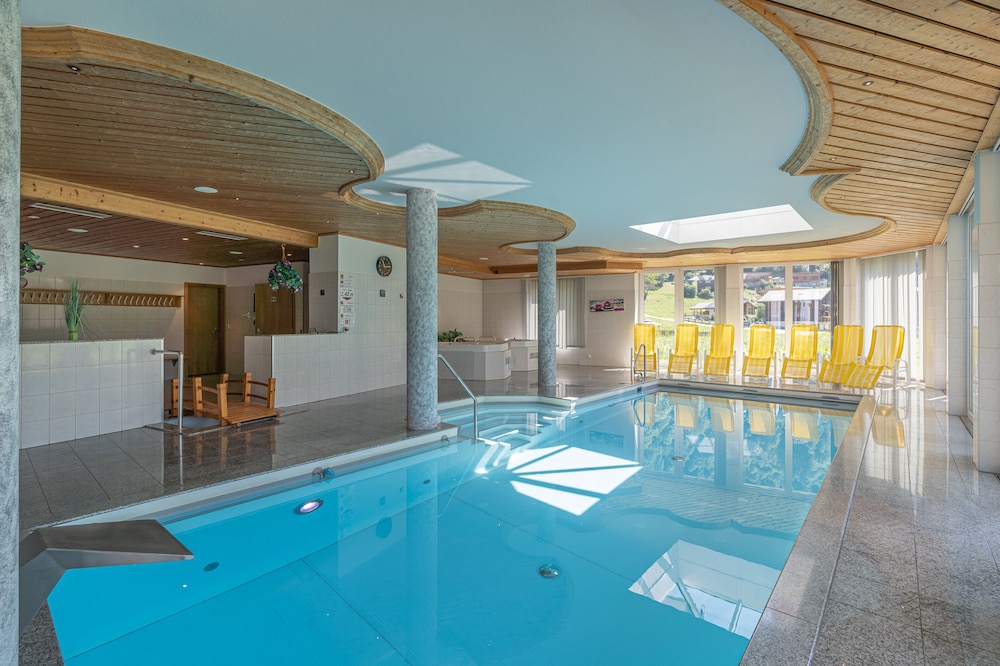 Alpenblick Wellness Hotel 3/66
