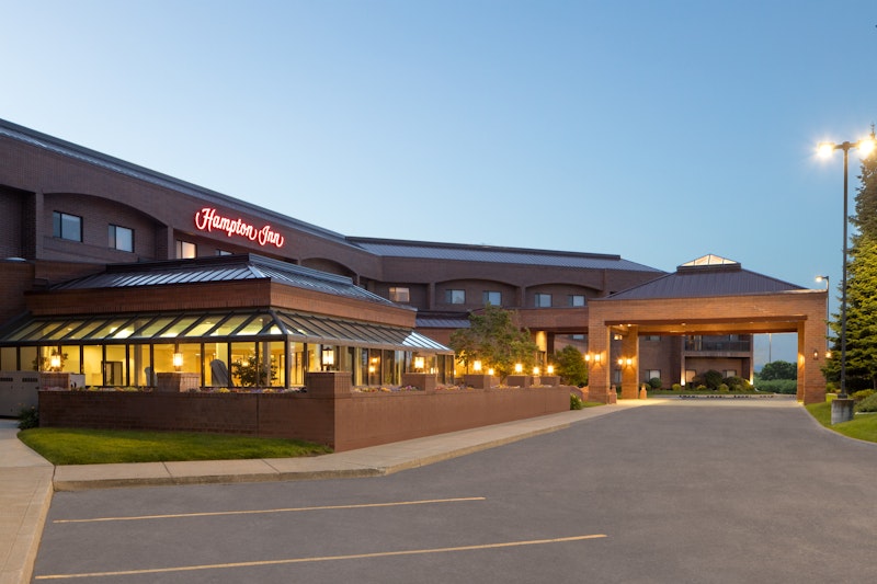 Hampton Inn Spokane 4/64