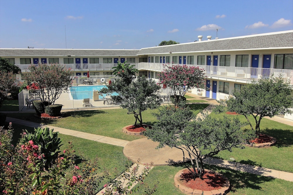 Motel6 Austin, TX - North 44/48