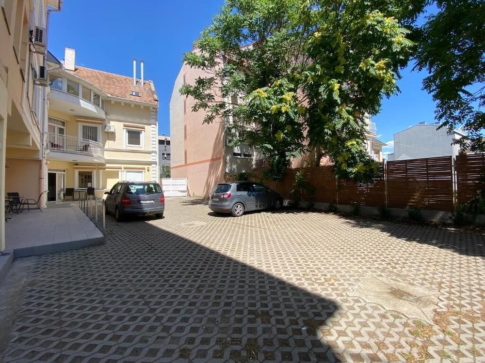 Tisza Alfa Hotel 40/48