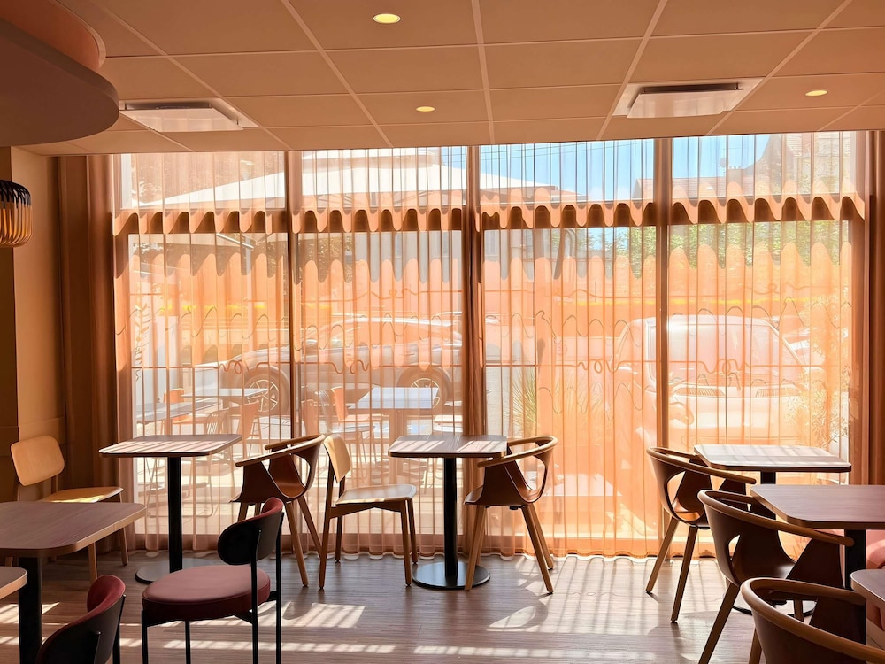Novotel Suites Clermont Ferrand Polydome 53/72