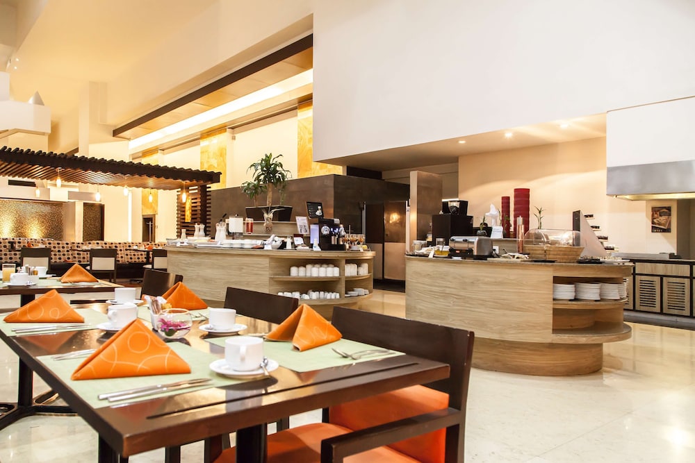 NH Collection Mexico City Airport T2 29/49
