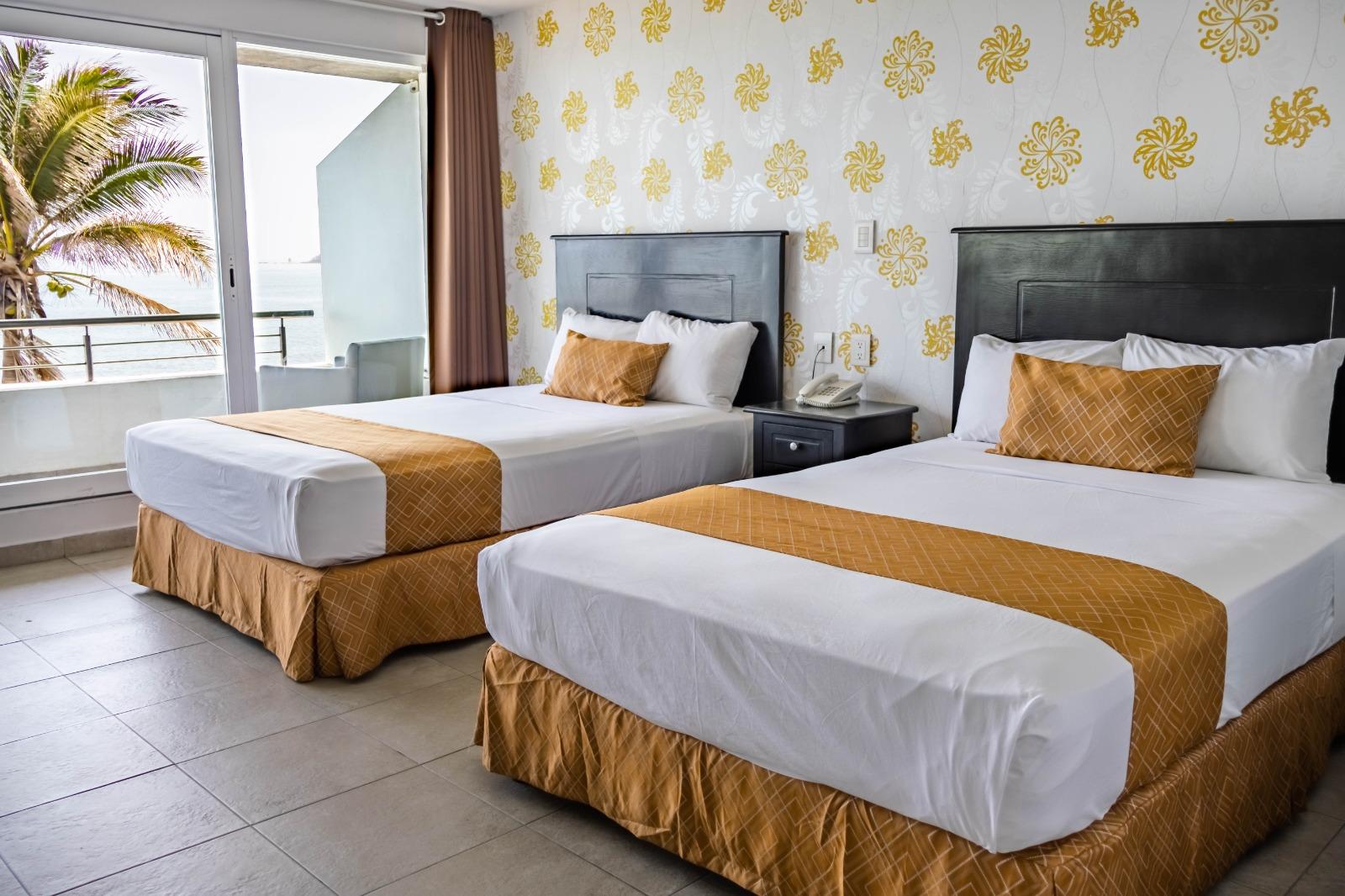 غرفة تنفيذية بسرير مزدوج بإطلالة على البحر، Hotel Costa Verde 2/3