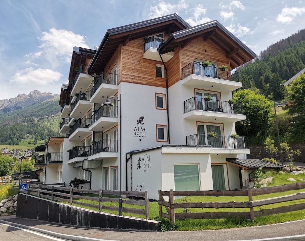 Hotel Monti Pallidi 2/37