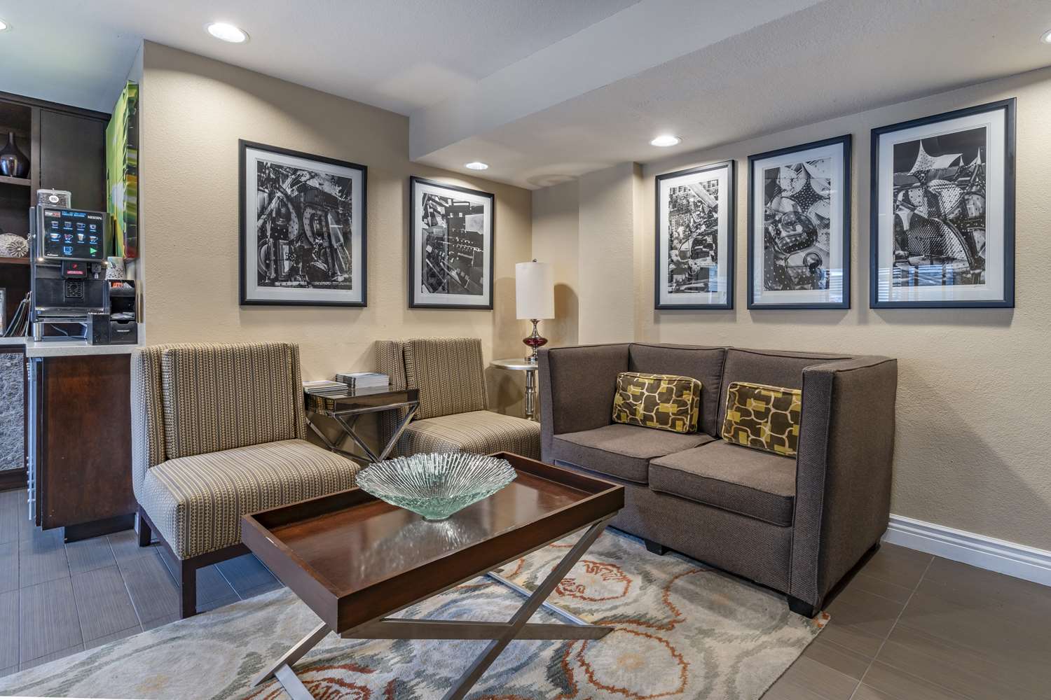 Best Western Carmel S Town House Lodge 24/40
