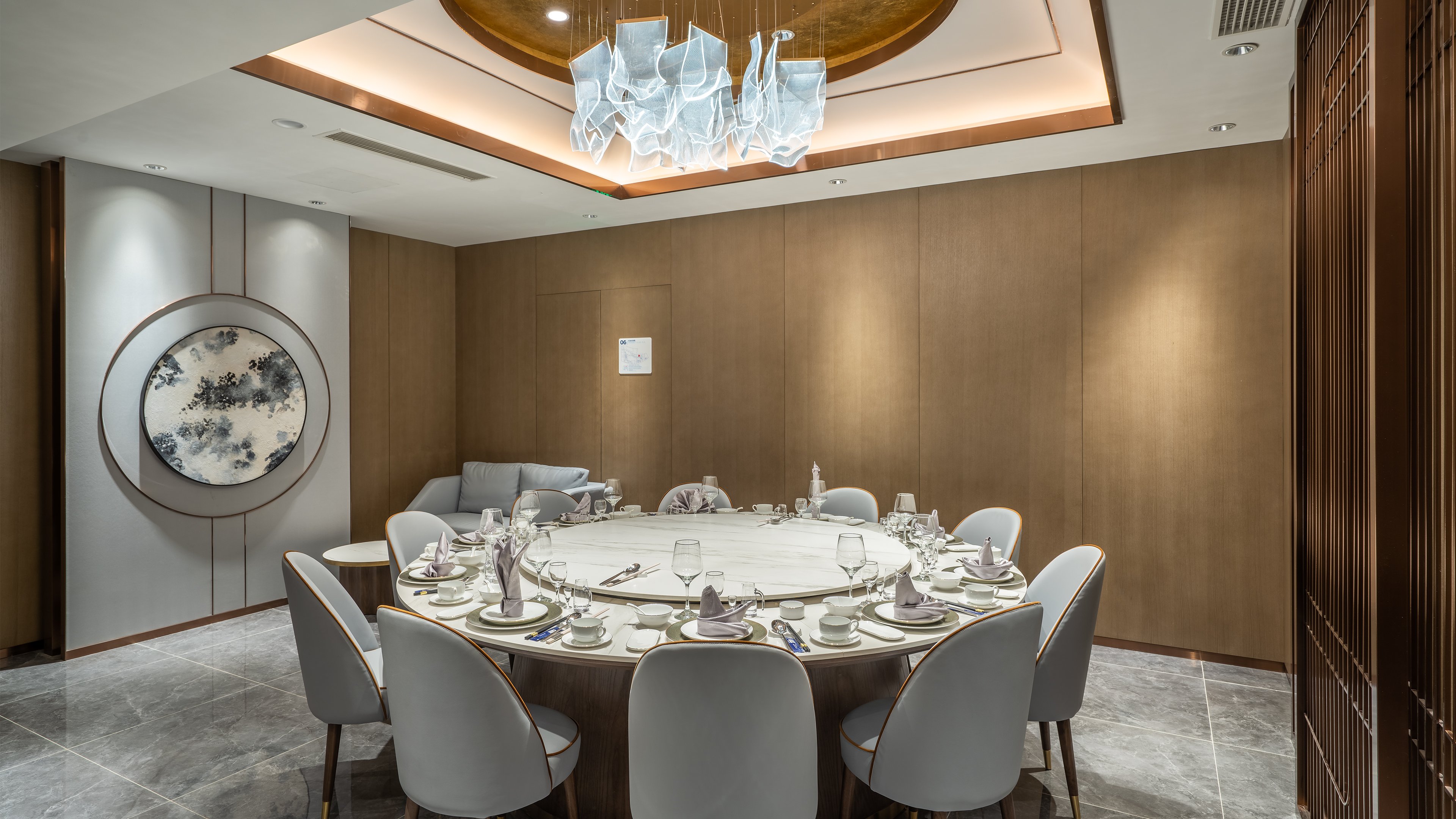 Holiday Inn Express Jining Cultural Center 33/46
