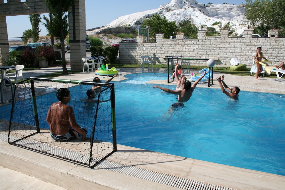 Hal-Tur Hotel 30/50