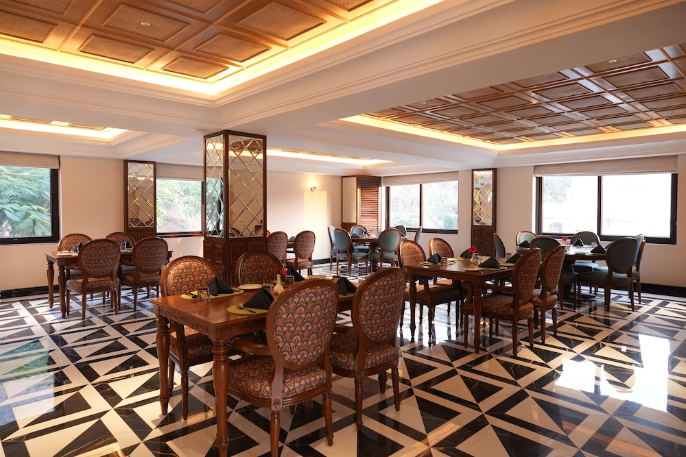 Sayaji Resort and Spa Udaipur 37/50