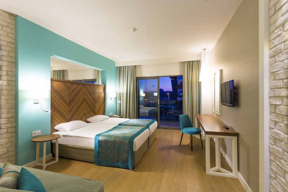 Room at Terrace Elite Resort Hotel, GUNDOGDU